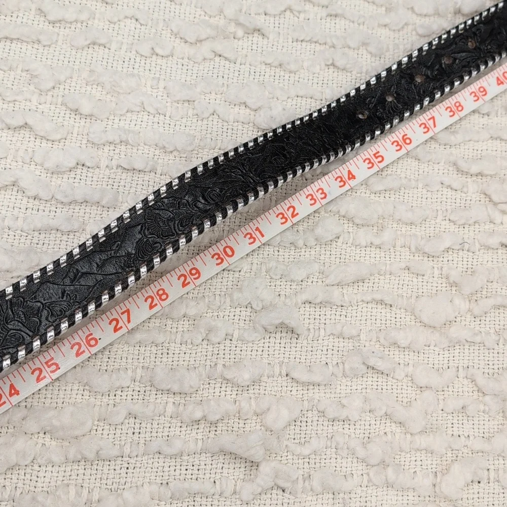 Vintage Western Black Leather Buckstitch Silver Longhorn Embossed Tooled Belt